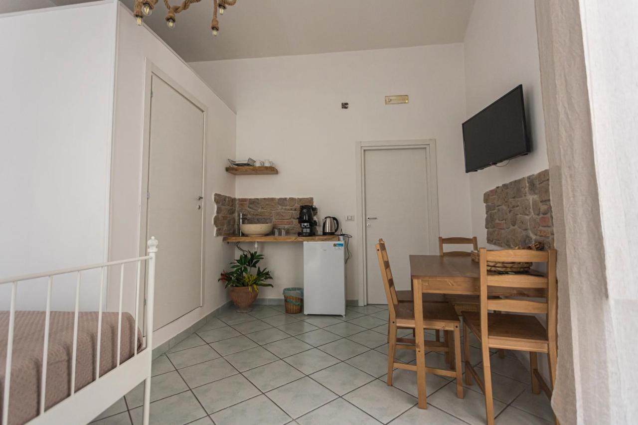 Al Centro Storico Apartment Наполи Екстериор снимка